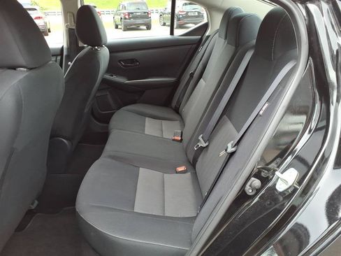 Used 2025 Nissan Sentra SV FWD image 7