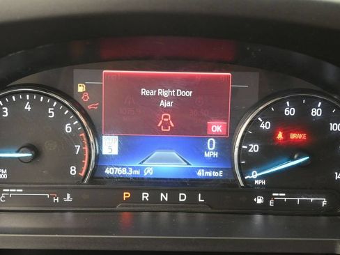 Used 2023 Ford Explorer XLT w/ Equipment Group 202A AWD/4WD image 24