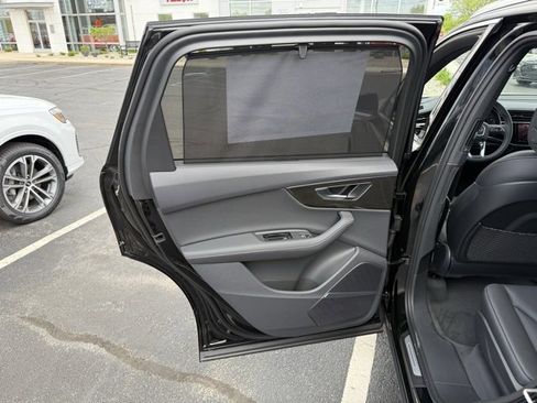 New 2025 Audi Q7 3.0T Prestige image 15