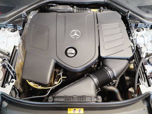 Used 2026 Mercedes-Benz E 350 4MATIC Sedan image 29