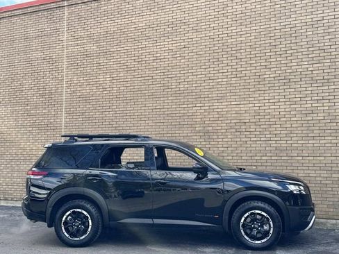 Used 2024 Nissan Pathfinder Rock Creek image 8