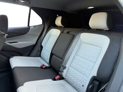 Used 2023 Chevrolet Equinox LS image 13