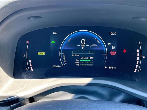 Used 2025 Toyota Camry LE image 19