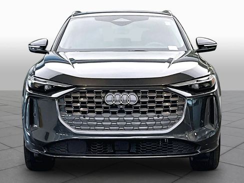 Certified 2025 Audi Q5 Premium Plus AWD/4WD image 4