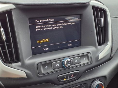 Used 2023 GMC Terrain SLE image 12