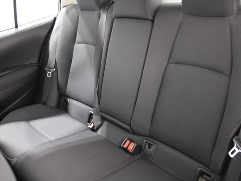 Used 2021 Toyota Corolla LE FWD image 18
