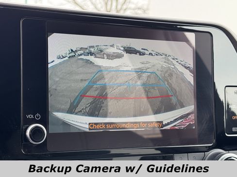 Used 2023 Toyota Highlander L image 8