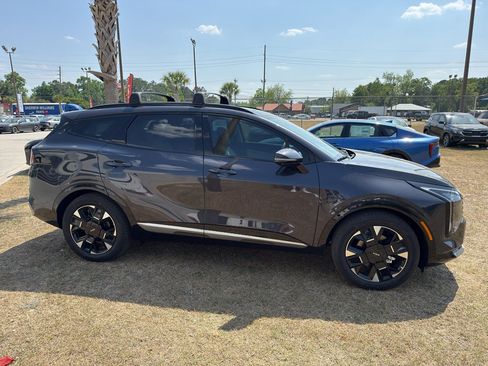 New 2026 Kia Sportage SX FWD image 8