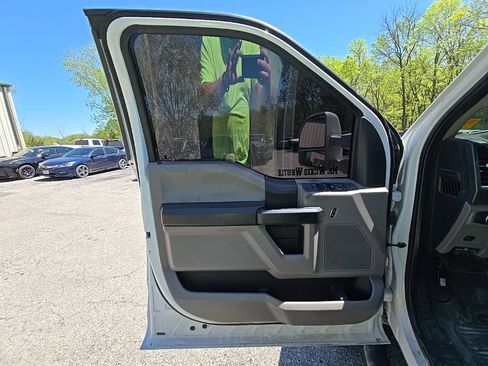 Used 2019 Ford F350 XL w/ Power Equipment Group AWD/4WD image 22