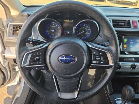 Used 2019 Subaru Outback 2.5i AWD/4WD image 21
