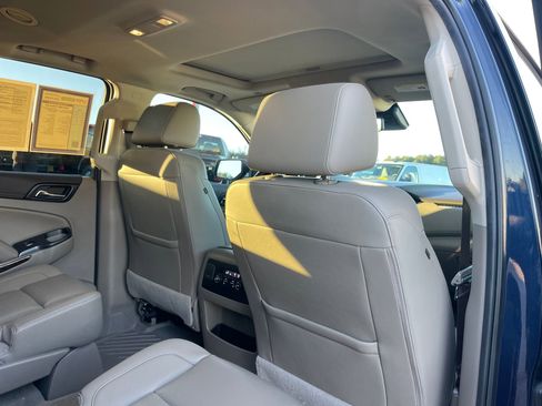 Used 2018 GMC Yukon SLT w/ Premium Edition image 26