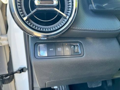 Used 2026 Chevrolet Equinox LT AWD/4WD image 27