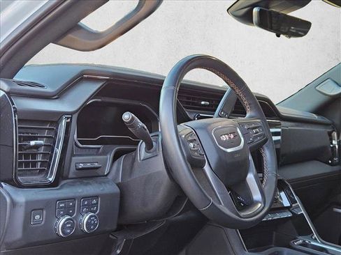 Used 2024 GMC Sierra 2500 AT4 w/ AT4 Premium Plus Package image 12