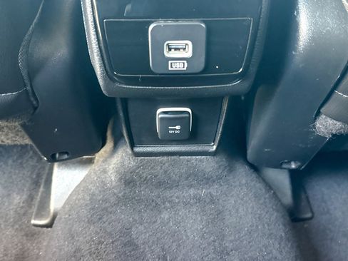 Used 2022 Jeep Compass Limited image 24