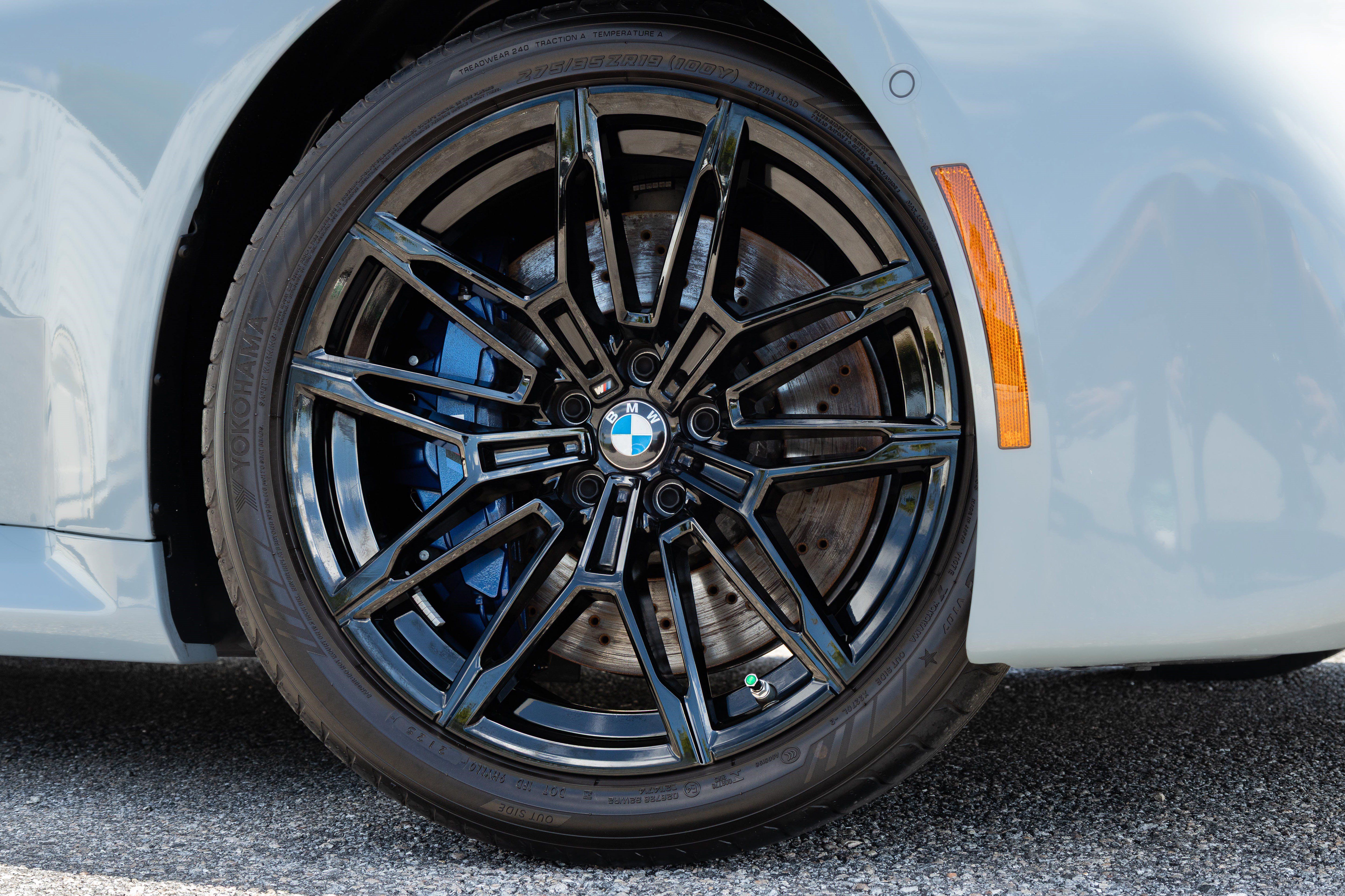 Used 2026 BMW M2 w/ Lighting Package RWD image 18