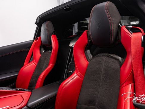 Used 2021 Chevrolet Corvette Stingray Premium Cpe w/ 3LT image 33