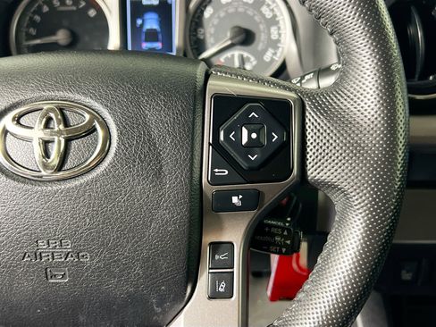 Used 2022 Toyota Tacoma SR5 w/ Technology Package image 19