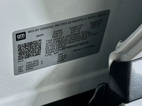 Used 2024 Chevrolet Equinox EV LT FWD image 12