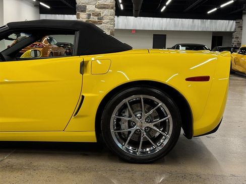 Used 2010 Chevrolet Corvette Grand Sport w/ Preferred Equipment Group RWD image 8