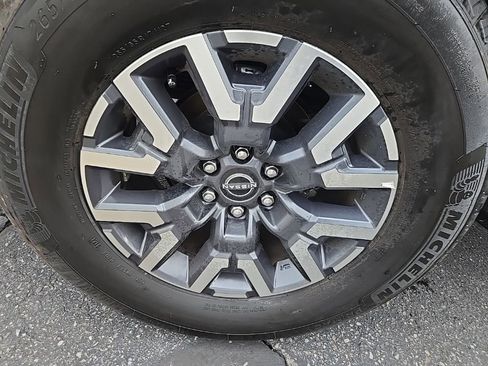 Certified 2024 Nissan Frontier SV w/ Hardbody Edition image 38