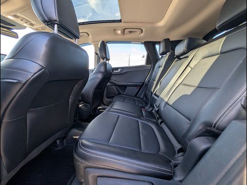 Used 2020 Ford Escape Titanium w/ Titanium Premium Package 2.0 AWD/4WD image 33