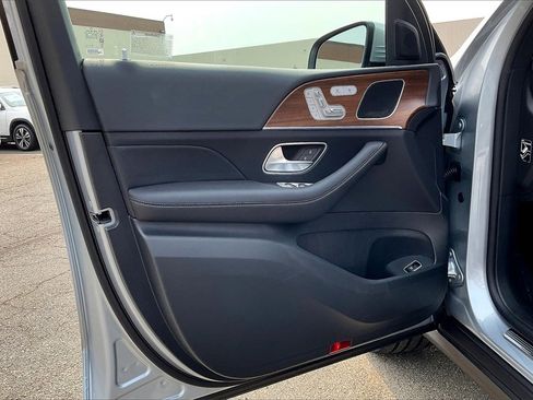 Used 2025 Mercedes-Benz GLE 350 4MATIC image 15