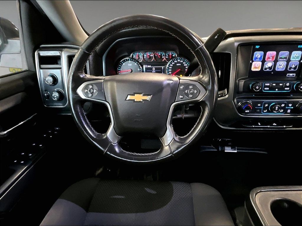 Used 2018 Chevrolet Silverado 1500 LT w/ All Star Edition AWD/4WD image 17