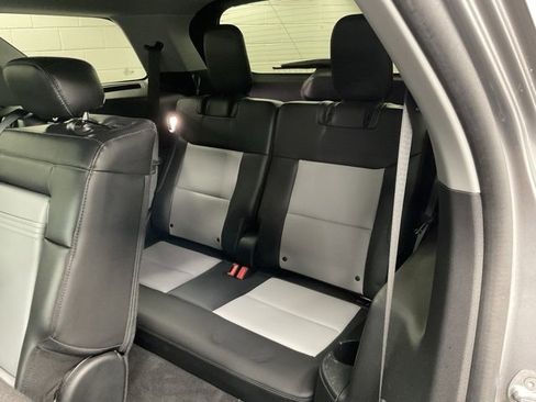 Used 2022 Ford Explorer XLT w/ Equipment Group 202A image 14