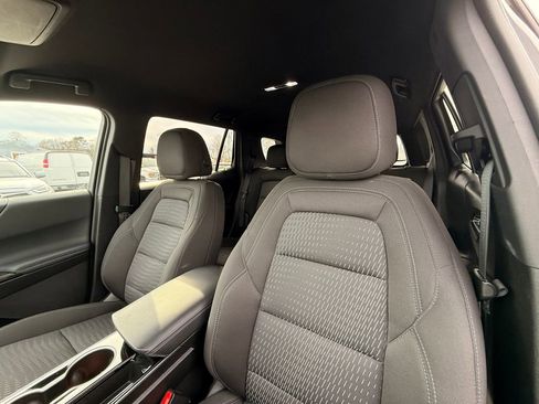 Used 2025 Chevrolet Equinox LT image 25