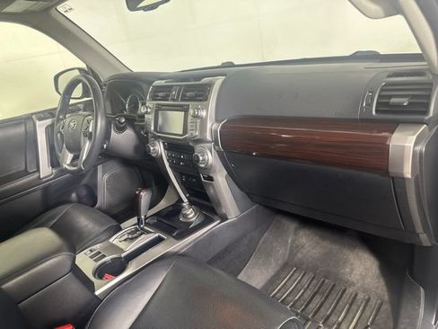Used 2015 Toyota 4Runner Limited AWD/4WD image 27