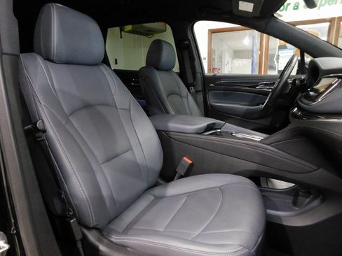 Used 2024 Buick Enclave Essence image 96