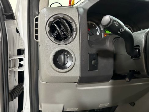 Used 2013 Ford E-150 and Econoline 150 w/ PWR Group image 42