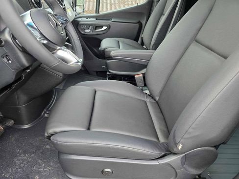 Used 2026 Mercedes-Benz Sprinter 2500 image 22