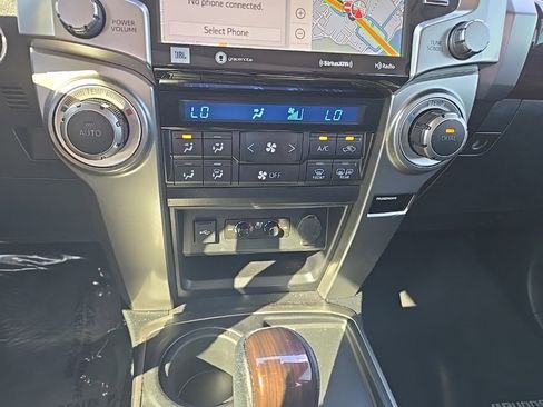 Used 2020 Toyota 4Runner Limited image 35