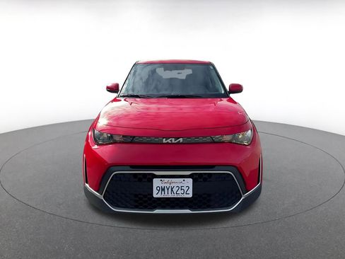 Used 2025 Kia Soul LX w/ LX Technology Package image 4