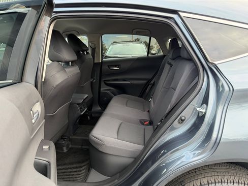 Used 2024 Toyota Venza LE image 6