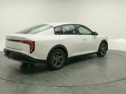 Used 2025 Kia K4 FWD image 9