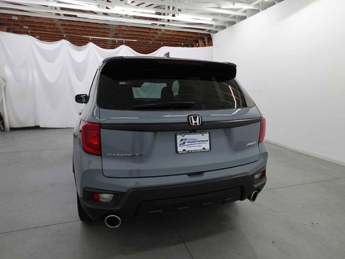 Used 2023 Honda Passport EX-L image 7