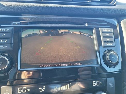 Used 2018 Nissan Rogue SV image 21