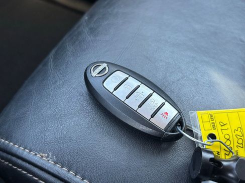 Used 2023 Nissan Armada Platinum w/ Captain's Chairs Package RWD image 27