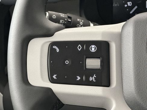 Certified 2025 Land Rover Defender 110 S image 13