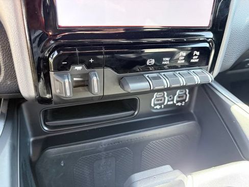 Used 2024 RAM 2500 Laramie w/ Night Edition AWD/4WD image 20