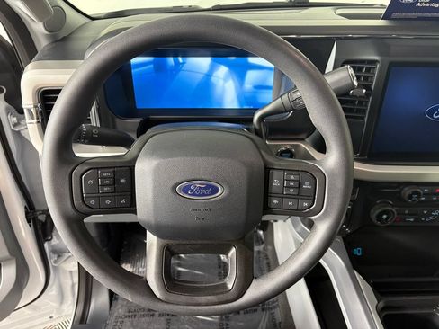 Certified 2025 Ford F250 XLT w/ Black Appearance Package AWD/4WD image 15
