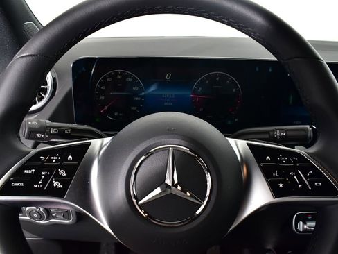 Used 2026 Mercedes-Benz GLA 250 4MATIC image 20