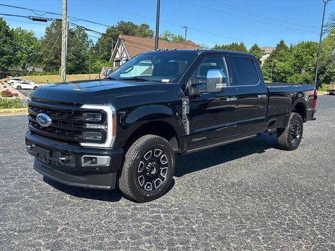Used 2024 Ford F250 Platinum AWD/4WD image 3