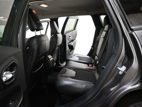 Used 2014 Jeep Cherokee Trailhawk w/ Cold Weather Group AWD/4WD image 23