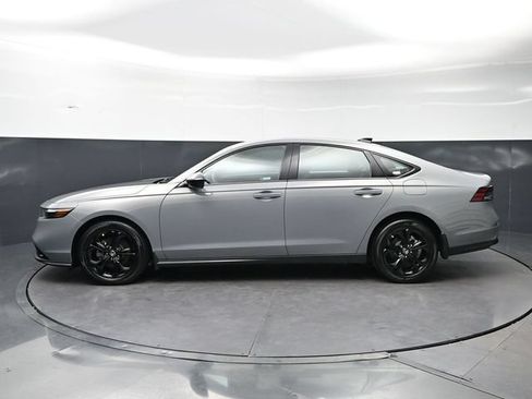 Certified 2025 Honda Accord SE image 8