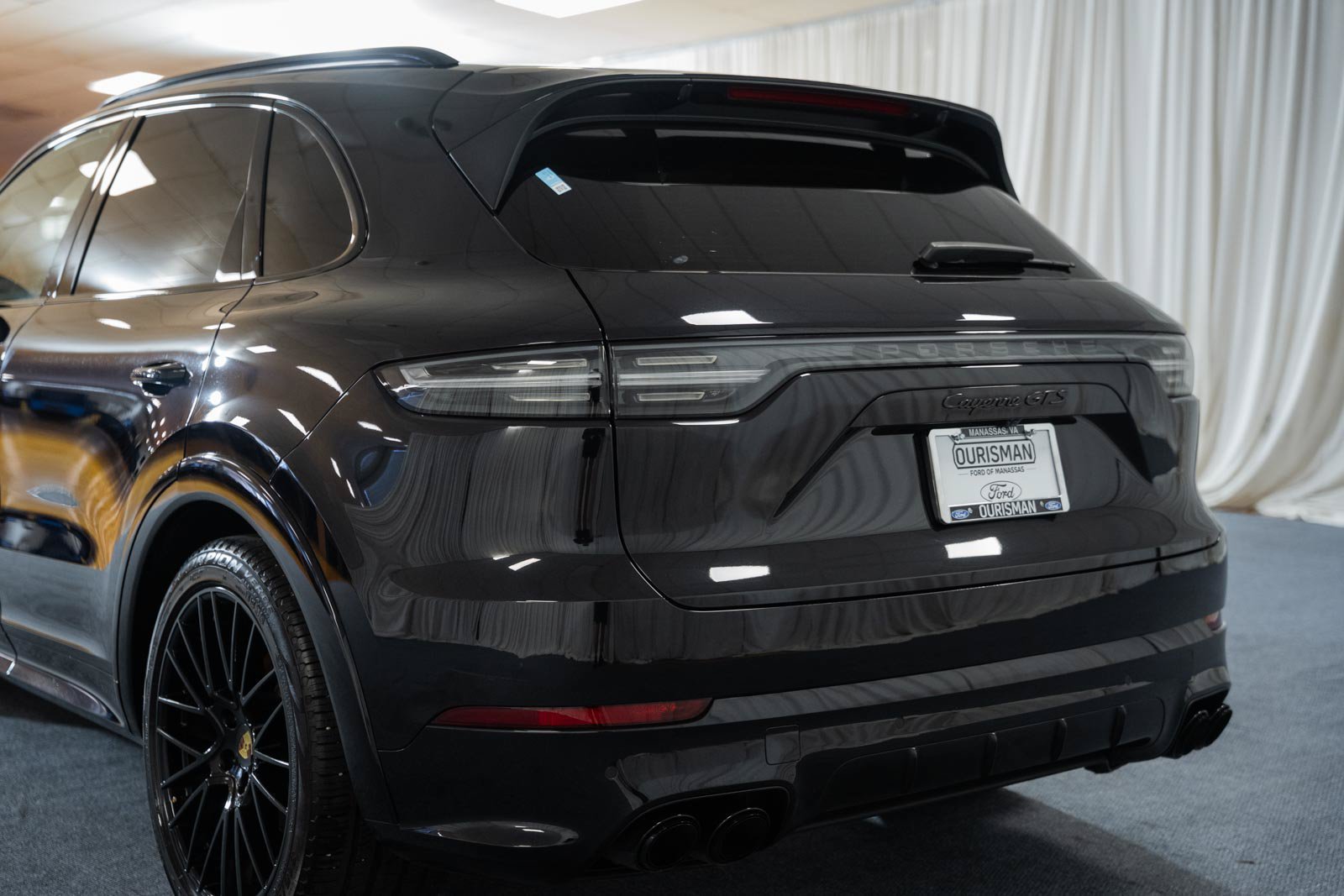 Used 2021 Porsche Cayenne GTS AWD/4WD image 5