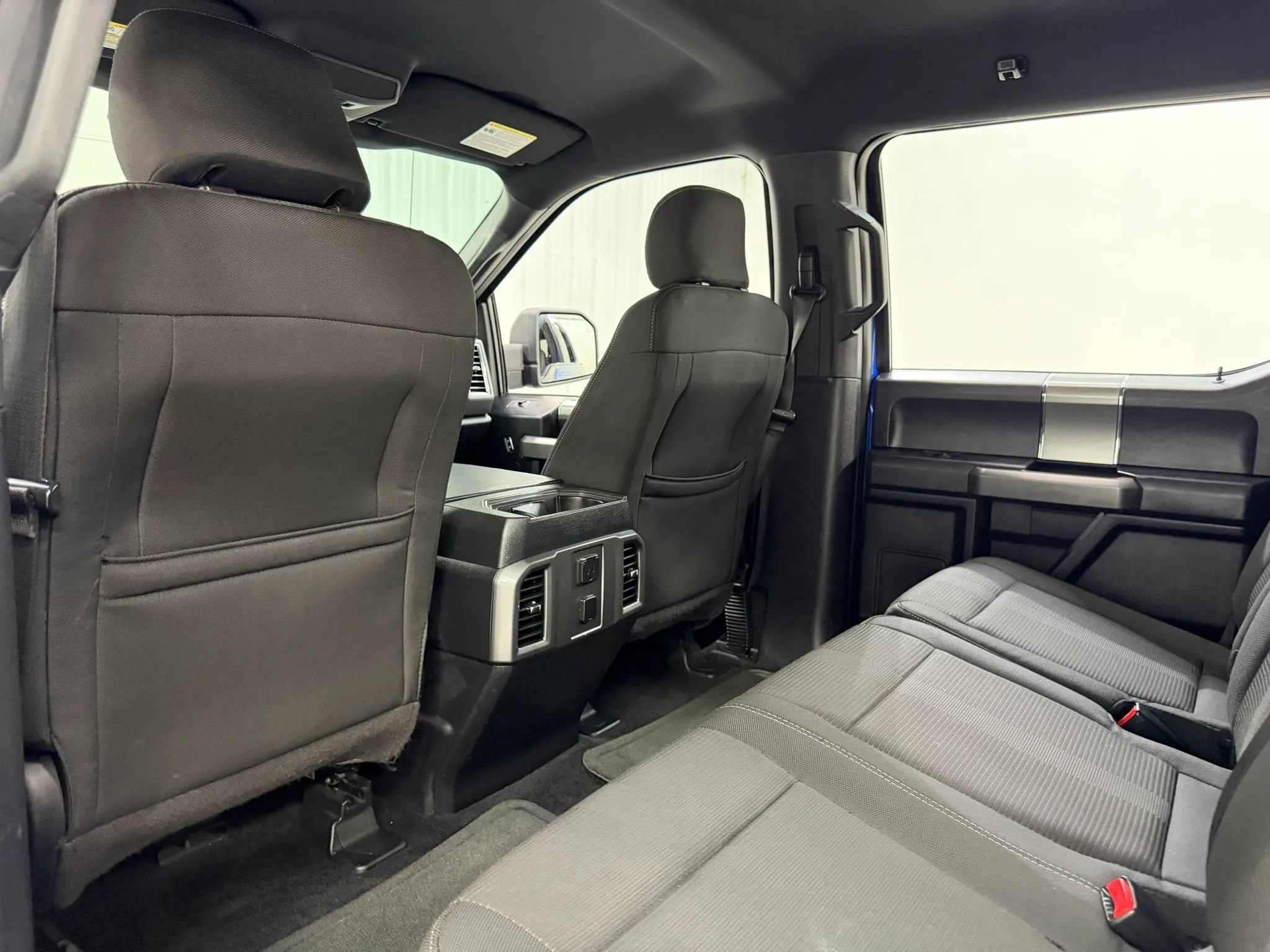 Used 2015 Ford F150 XLT w/ Equipment Group 302A Luxury AWD/4WD image 16