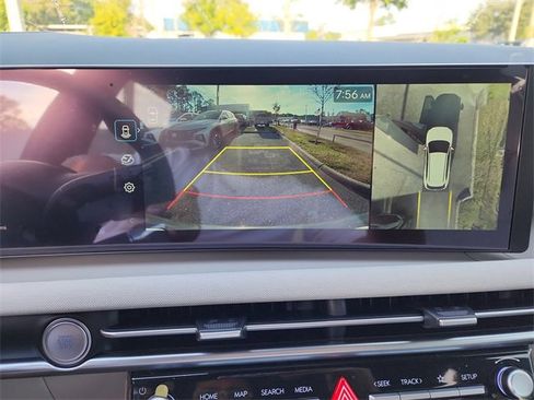 New 2025 Hyundai Tucson Limited image 18